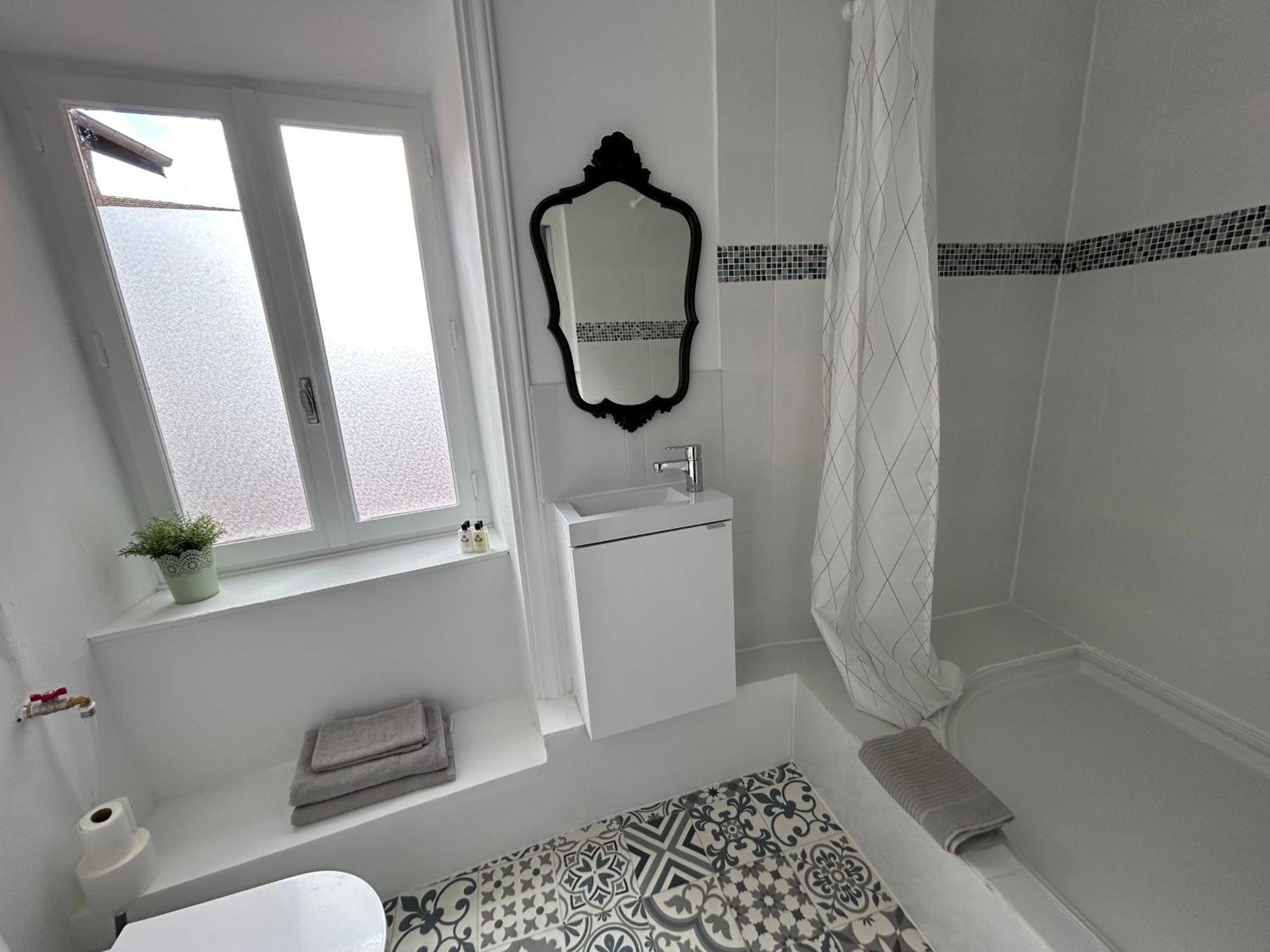 Appartement Cosy Charme Ancien Thizy-les-Bourgs Exterior foto