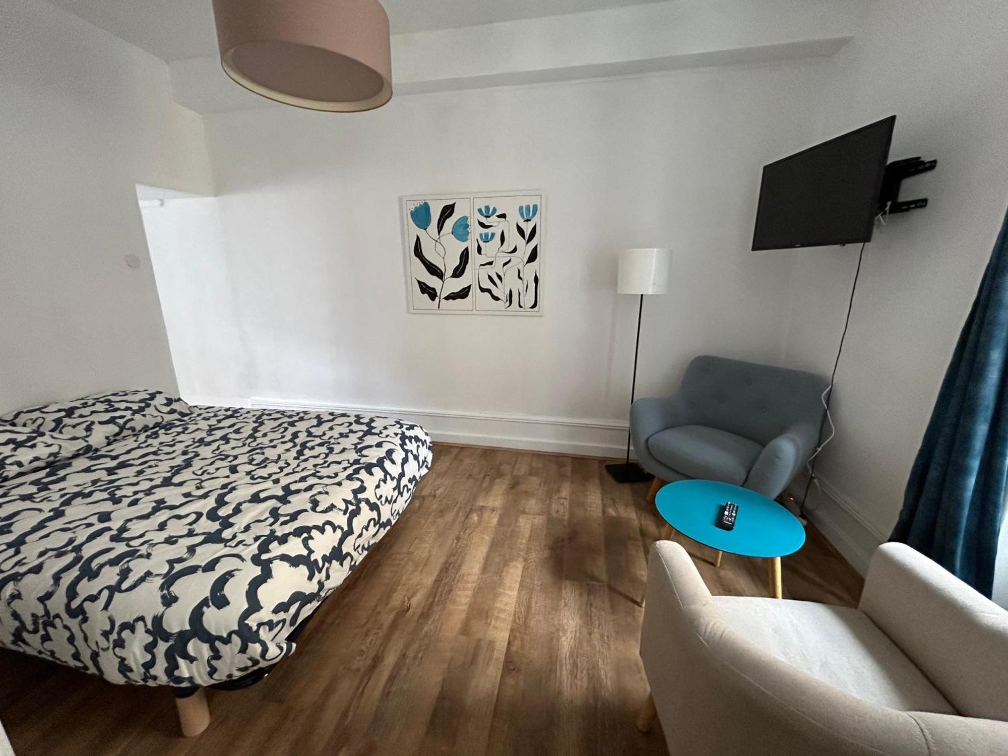 Appartement Cosy Charme Ancien Thizy-les-Bourgs Exterior foto
